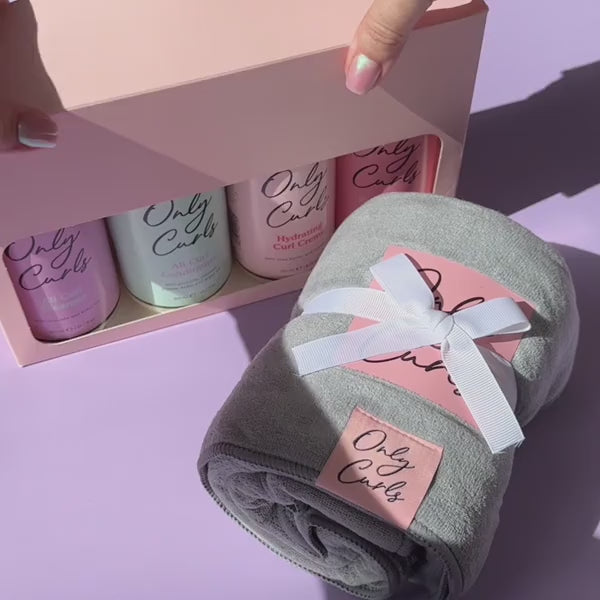 The Curly Bundle with Towel